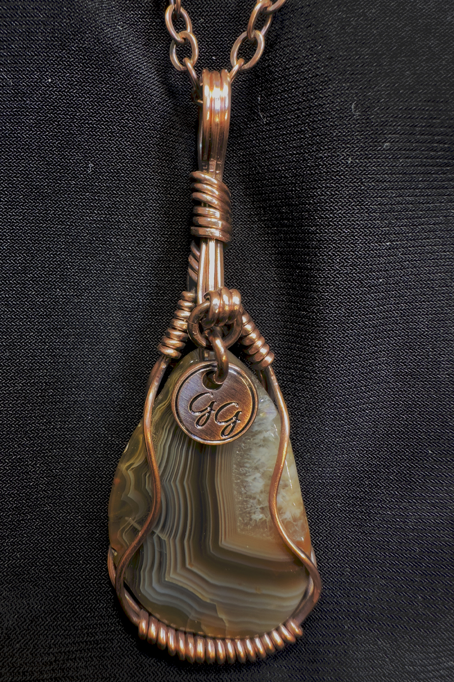 Agate Pendant "Lots of Bands"